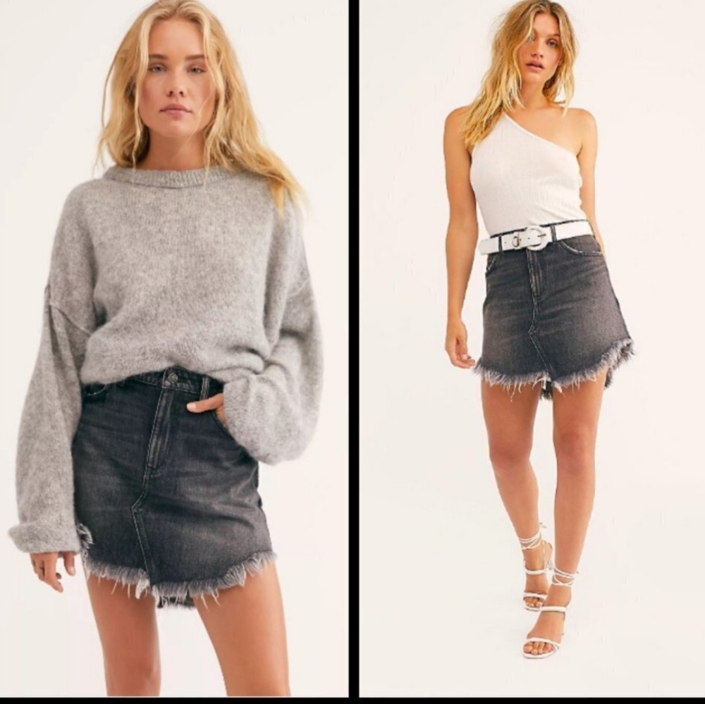 We the  Free Bailey Denim Mini Skirt. Size 29
